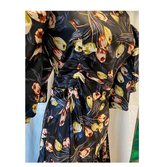 NWT 5a7 Cinq à Sept Dress 100% SILK Asymm Hemline Flutter Sleeve Tulip Floral 0 - Picture 8 of 13